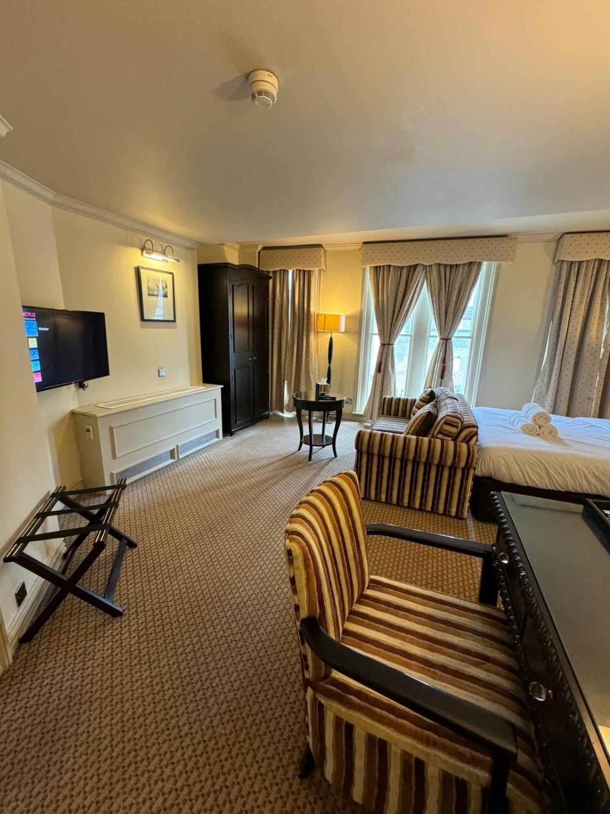 H & G Hotel Opposite Windsor Castle Exteriör bild
