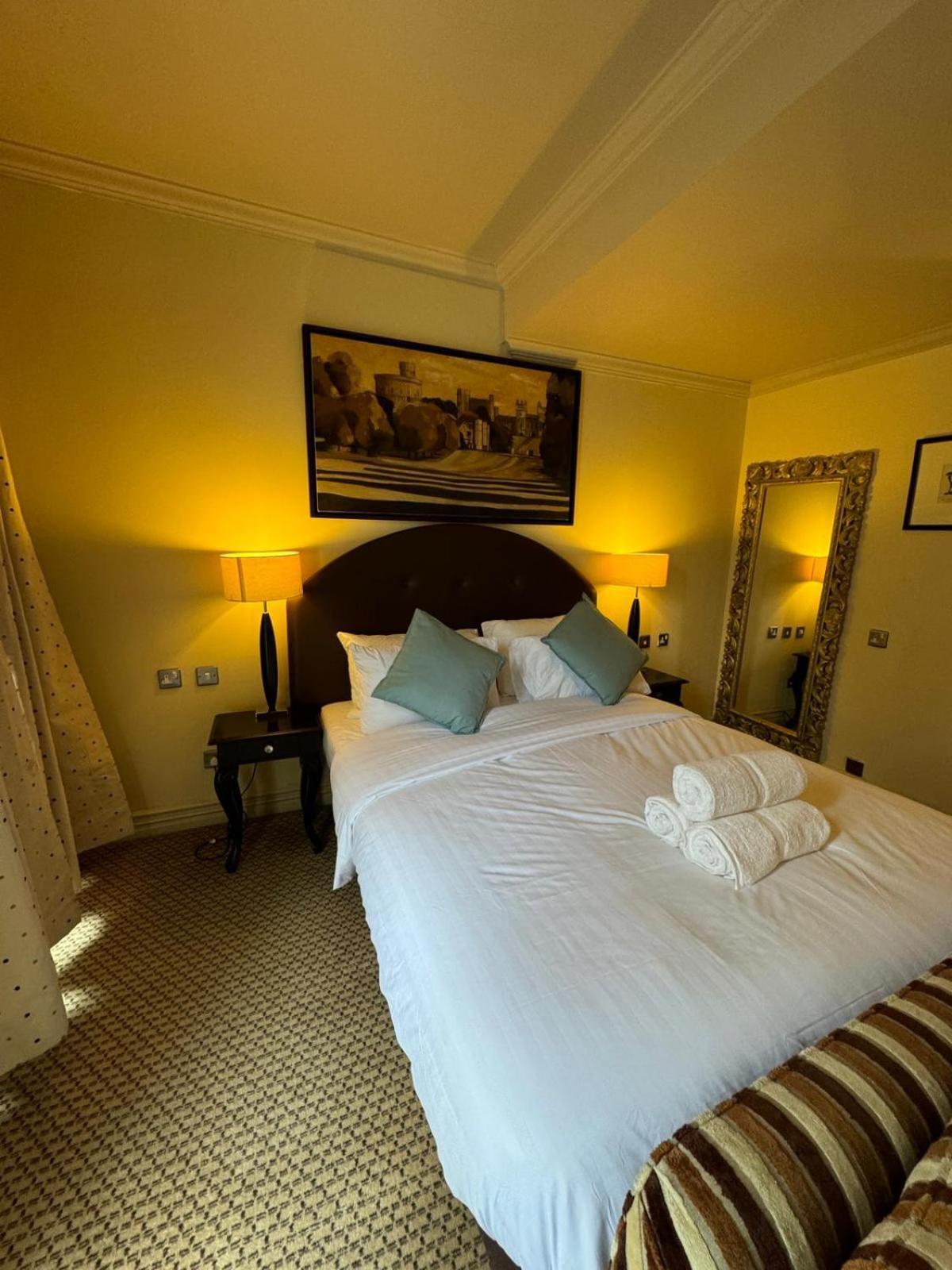 H & G Hotel Opposite Windsor Castle Exteriör bild