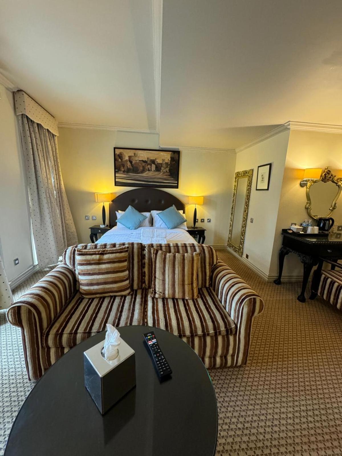 H & G Hotel Opposite Windsor Castle Exteriör bild