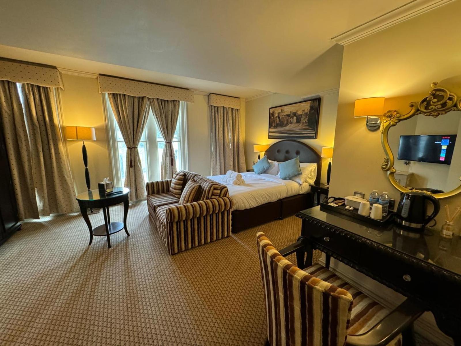 H & G Hotel Opposite Windsor Castle Exteriör bild